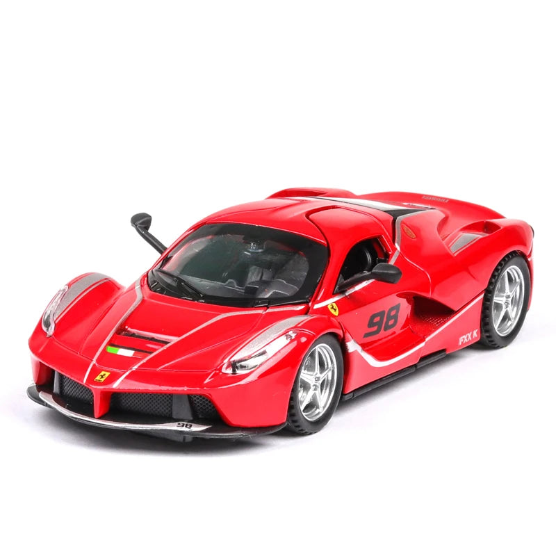 Miniatura LaFerrari FXXK Carro de liga Die Cast Toy  Modelo Pull Back Escala 1:32, Som e Luz